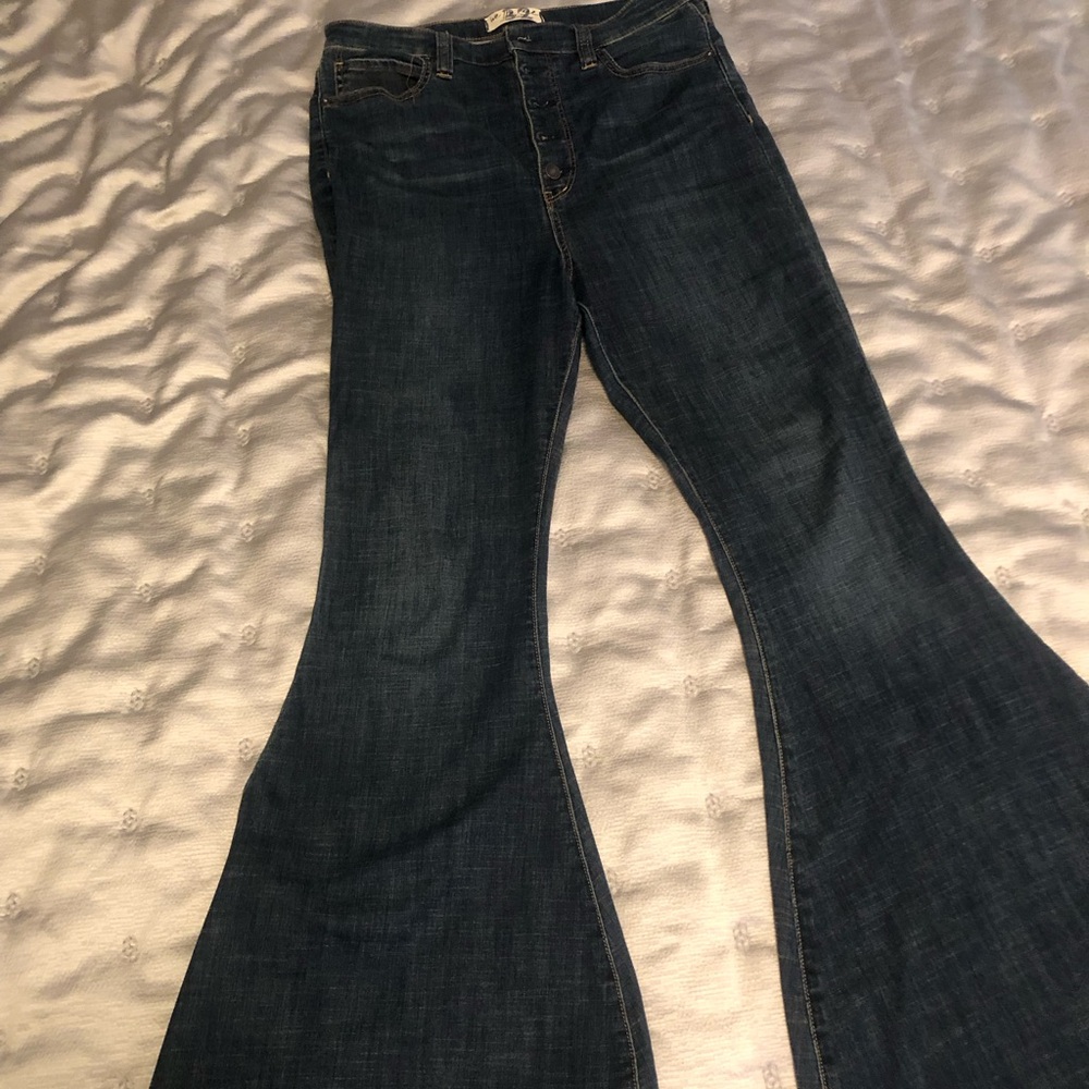 Women's Flared Jeans